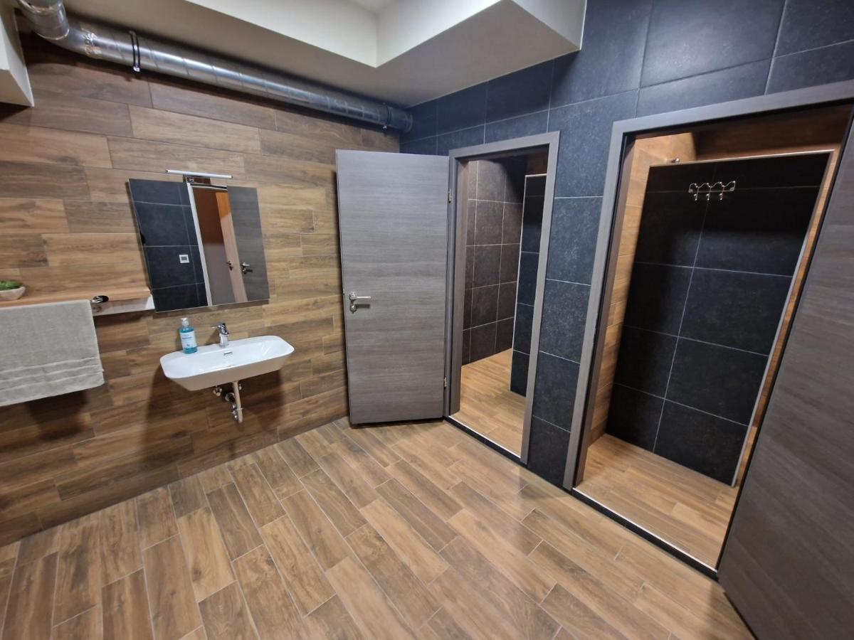 Apartmani New York Nova Gradiska Esterno foto