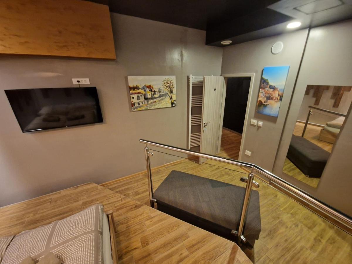 Apartmani New York Nova Gradiska Esterno foto